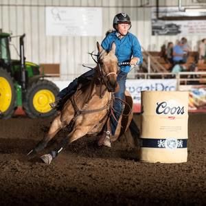 Meet your Posher, Julia